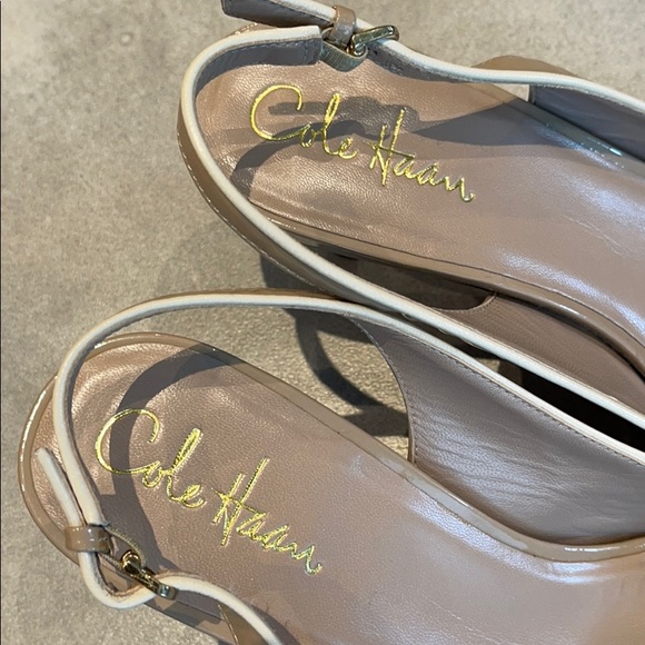 Excellent Cole Haan Nike Air Sole Heels - Picture 5 of 5
